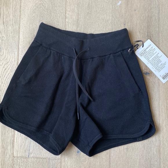 Cotton Cashmere knit short 4